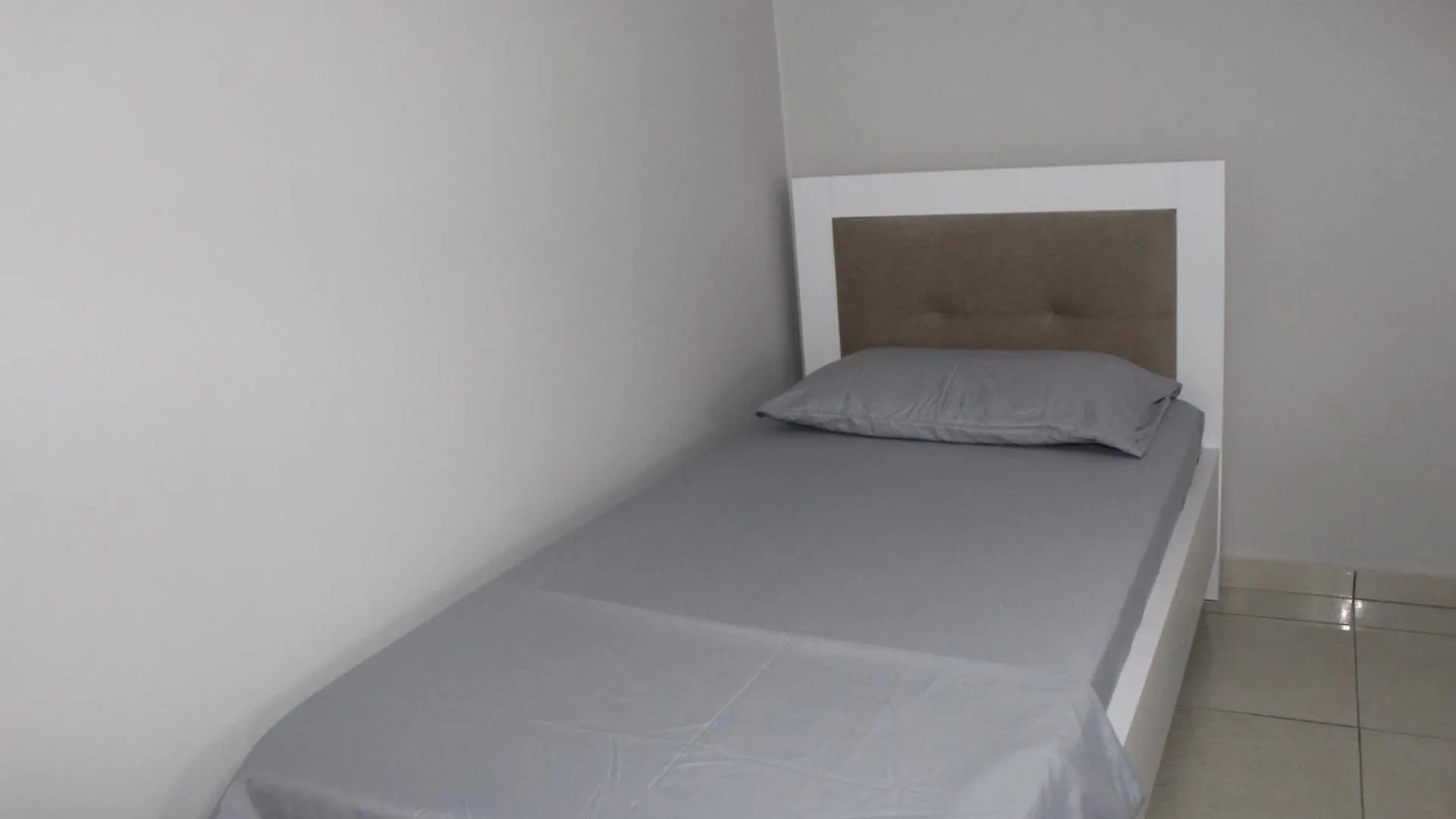 Leon Lungomare Apartment Vlorë